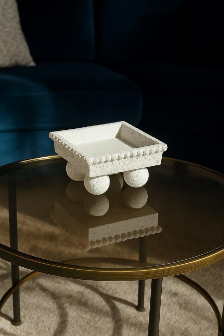 صحن مكسرات مربع حجر